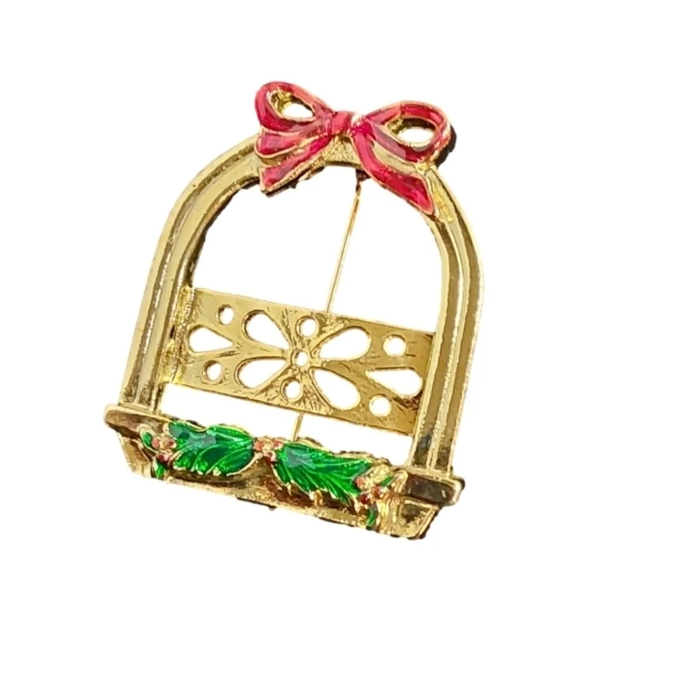 CHRISTMAS PIN BROOCH‎